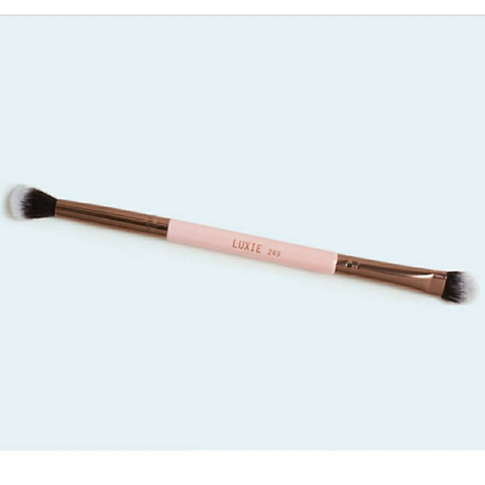 Luxie Beauty - Blending / Shading Eye Brush 249